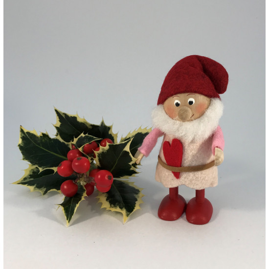Wooden Nisse - Man with Pink Tunic and Red Heart